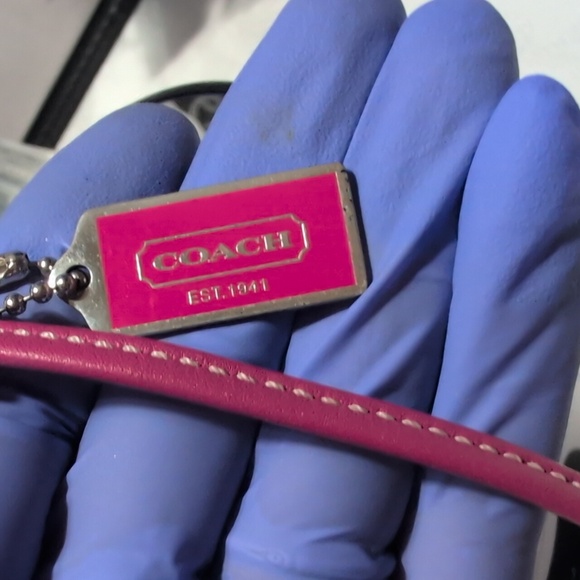 Coach Soho Pastel Striped Wristlet W/ Pink leather Piping, Wristlet, Front Snap - Picture 8 of 16